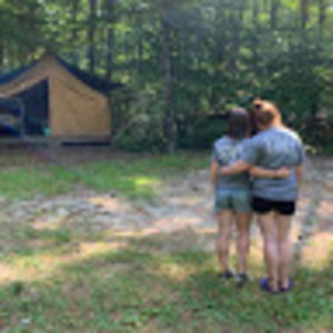 Meet your Posher, Emilie